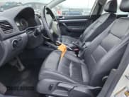 ✅ 2008 Volkswagen Jetta SE • VIN: 3VWRM71K68M099594 • Lot: 93456465. Wystawiony na Copart z przebiegiem 143 032 mil. Bezpłatny archiwum sprzedaży aukcyjnych z USA i szczegółowy raport historii pojazdu na DreamBid. Zdjęcie 7.