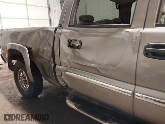 ✅ 2006 GMC Sierra 1500HD SLE1 • VIN: 1GTGK13U36F258144 • Lot: 41666547. Wystawiony na IAAI z przebiegiem 164 606 mil. Bezpłatny archiwum sprzedaży aukcyjnych z USA i szczegółowy raport historii pojazdu na DreamBid. Zdjęcie 6.