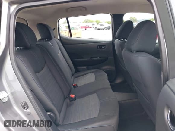 ✅ 2018 Nissan LEAF SV • VIN: 1N4AZ1CP2JC315574 • Лот: 42283688. Опубликован ранее на IAAI с пробегом 54 640 миль. Бесплатный доступ к архиву аукционных продаж из США и подробный отчёт об истории автомобиля на DreamBid. Изображение 8.