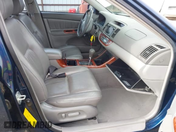 ✅ 2002 Toyota Camry XLE • VIN: JTDBF30K620006091 • Lot: 43520078. Listed on IAAI with 94,219 mi. Free auction sales archive from the USA and detailed vehicle history report at DreamBid. Image 5.