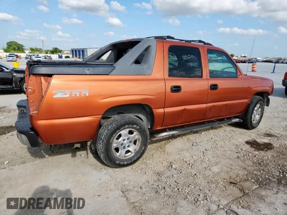 ✅ 2004 Chevrolet Avalanche Z66 • VIN: 3GNEC12TX4G317450 • Lot: 61911295. Listed on Copart with Not provided. Free auction sales archive from the USA and detailed vehicle history report at DreamBid. Image 3.