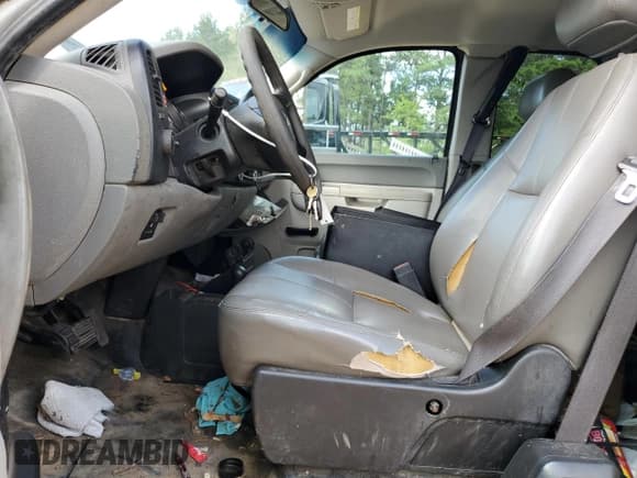 ✅ 2012 Chevrolet Silverado 2500HD Work Truck • VIN: 1GC2KVCG4CZ315361 • Lot: 59682845. Wystawiony na Copart z przebiegiem 285 284 mil. Bezpłatny archiwum sprzedaży aukcyjnych z USA i szczegółowy raport historii pojazdu na DreamBid. Zdjęcie 7.