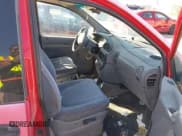 ✅ 2000 Chrysler Voyager • VIN: 2C4FJ25BXYR881370 • Lot: 43548840. Wystawiony na IAAI z przebiegiem Nie podano. Bezpłatny archiwum sprzedaży aukcyjnych z USA i szczegółowy raport historii pojazdu na DreamBid. Zdjęcie 5.