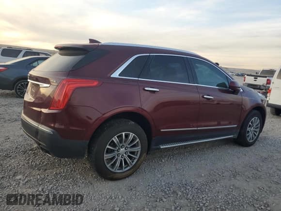 ✅ 2017 Cadillac XT5 Luxury FWD • VIN: 1GYKNBRS2HZ100421 • Lot: 92538235. Wystawiony na Copart z przebiegiem 129 407 mil. Bezpłatny archiwum sprzedaży aukcyjnych z USA i szczegółowy raport historii pojazdu na DreamBid. Zdjęcie 3.