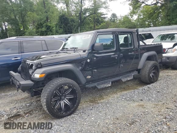 ✅ 2021 Jeep Gladiator Sport S • VIN: 1C6HJTAGXML526791 • Lot: 66681895. Wystawiony na Copart z przebiegiem 123 915 mil. Bezpłatny archiwum sprzedaży aukcyjnych z USA i szczegółowy raport historii pojazdu na DreamBid. Zdjęcie 1.
