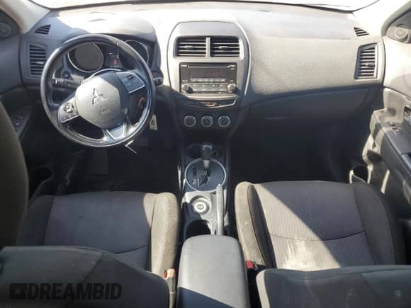 2017 Mitsubishi Outlander ES с VIN JA4AR3AU8HZ032628, выставлен на аукционе Copart как лот 84834615 с пробегом 169 756 миль миль и Чистый • Clean title. История ставок и продаж доступна на DreamBid. Изображение 8.