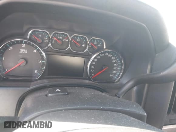 ✅ 2015 Chevrolet Silverado 2500HD LT • VIN: 1GC1KVEG6FF568941 • Lot: 41406046. Wystawiony na IAAI z przebiegiem 112 991 mil. Bezpłatny archiwum sprzedaży aukcyjnych z USA i szczegółowy raport historii pojazdu na DreamBid. Zdjęcie 7.