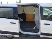 ✅ 2015 Ford Transit Connect XL • VIN: NM0LE7E70F1193201 • Lot: 42953784. Wystawiony na IAAI z przebiegiem 122 661 mil. Bezpłatny archiwum sprzedaży aukcyjnych z USA i szczegółowy raport historii pojazdu na DreamBid. Zdjęcie 8.