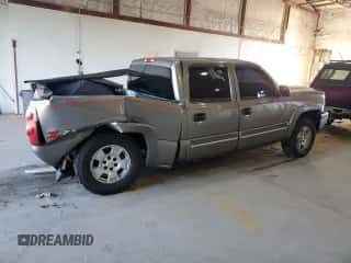 2006 Chevrolet Silverado 1500 LT3 z VIN 2GCEK13T661190377, wystawiony jako Copart lot #85570405 z przebiegiem Nie podano mil oraz Szkoda całkowita • Salvage title. Historia ofert i sprzedaży dostępna na DreamBid. Obrazek 3.