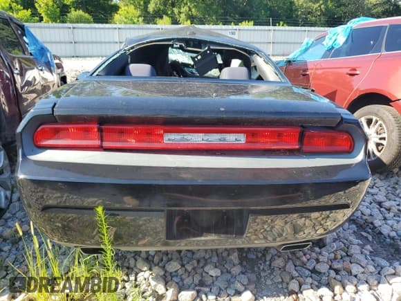 ✅ 2014 Dodge Challenger SXT • VIN: 2C3CDYAG6EH302525 • Lot: 60854684. Wystawiony na Copart z przebiegiem Nie podano. Bezpłatny archiwum sprzedaży aukcyjnych z USA i szczegółowy raport historii pojazdu na DreamBid. Zdjęcie 6.