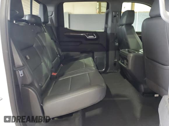 ✅ 2023 Chevrolet Silverado 1500 LT Trail Boss • VIN: 3GCUDFE84PG244960 • Lot: 60804385. Wystawiony na Copart z przebiegiem 37 776 mil. Bezpłatny archiwum sprzedaży aukcyjnych z USA i szczegółowy raport historii pojazdu na DreamBid. Zdjęcie 10.