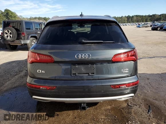 ✅ 2018 Audi Q5 Premium Plus • VIN: WA1BNAFY6J2065724 • Lot: 87065665. Wystawiony na Copart z przebiegiem 102 821 mil. Bezpłatny archiwum sprzedaży aukcyjnych z USA i szczegółowy raport historii pojazdu na DreamBid. Zdjęcie 6.