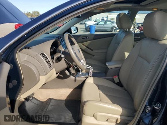 ✅ 2007 Nissan Altima S • VIN: 1N4AL21E97C220057 • Лот: 81979275. Опубликован ранее на Copart с пробегом 120 012 миль. Бесплатный доступ к архиву аукционных продаж из США и подробный отчёт об истории автомобиля на DreamBid. Изображение 7.