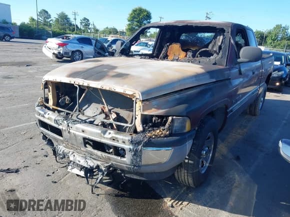 ✅ 2001 Dodge 1500 • VIN: 3B7HC13Y01M509070 • Lot: 42496174. Listed on IAAI with Not provided. Free auction sales archive from the USA and detailed vehicle history report at DreamBid. Image 2.