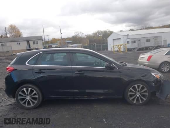 2018 Hyundai Elantra z VIN KMHH35LE9JU028402, wystawiony jako IAAI lot #43581185 z przebiegiem 134 674 mil mil oraz . Historia ofert i sprzedaży dostępna na DreamBid. Obrazek 13.