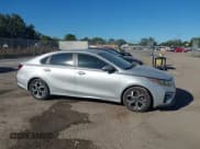 ✅ 2021 Kia Forte LXS • VIN: 3KPF24AD7ME294992 • Lot: 43819434. Wystawiony na IAAI z przebiegiem 171 562 mil. Bezpłatny archiwum sprzedaży aukcyjnych z USA i szczegółowy raport historii pojazdu na DreamBid. Zdjęcie 13.