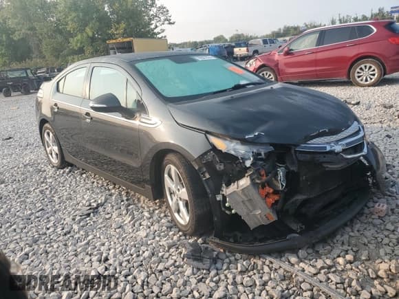 ✅ 2014 Chevrolet Volt • VIN: 1G1RE6E4XEU166185 • Lot: 70527974. Wystawiony na Copart z przebiegiem Nie podano. Bezpłatny archiwum sprzedaży aukcyjnych z USA i szczegółowy raport historii pojazdu na DreamBid. Zdjęcie 4.