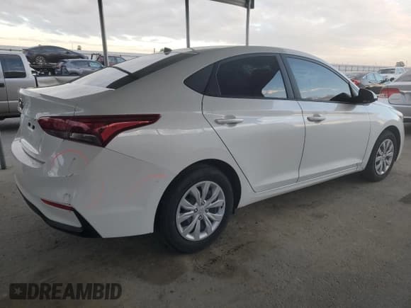 ✅ 2021 Hyundai Accent SE • VIN: 3KPC24A65ME141127 • Лот: 81025004. Опубликован ранее на Copart с пробегом 72 669 миль. Бесплатный доступ к архиву аукционных продаж из США и подробный отчёт об истории автомобиля на DreamBid. Изображение 3.