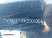 ✅ 2019 Volvo XC60 Momentum • VIN: LYVA22RK6KB206864 • Lot: 43508437. Wystawiony na IAAI z przebiegiem 63 279 mil. Bezpłatny archiwum sprzedaży aukcyjnych z USA i szczegółowy raport historii pojazdu na DreamBid. Zdjęcie 17.