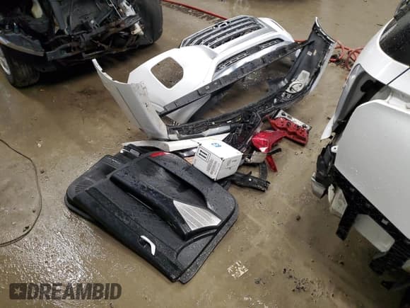 ✅ 2020 Hyundai Palisade Limited • VIN: KM8R5DHE2LU162463 • Лот: 87151824. Опубликован ранее на Copart с пробегом 99 055 миль. Бесплатный доступ к архиву аукционных продаж из США и подробный отчёт об истории автомобиля на DreamBid. Изображение 13.