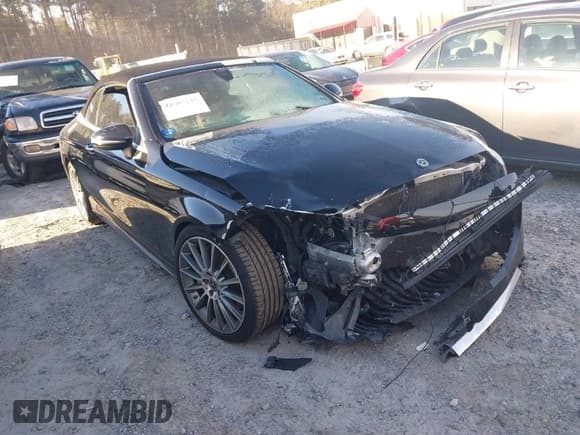 ✅ 2018 Mercedes-Benz C 300 • VIN: WDDWK4JB3JF701325 • Lot: 41607243. Wystawiony na IAAI z przebiegiem 76 967 mil. Bezpłatny archiwum sprzedaży aukcyjnych z USA i szczegółowy raport historii pojazdu na DreamBid. Zdjęcie 1.