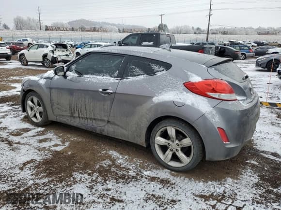 ✅ 2014 Hyundai Veloster • VIN: KMHTC6AD9EU211587 • Lot: 45602915. Wystawiony na Copart z przebiegiem 177 035 mil. Bezpłatny archiwum sprzedaży aukcyjnych z USA i szczegółowy raport historii pojazdu na DreamBid. Zdjęcie 2.