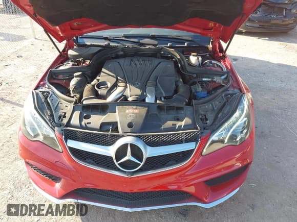 ✅ 2014 Mercedes-Benz E 550 • VIN: WDDKK7DF1EF267670 • Lot: 43437613. Listed on IAAI with 55,071 mi. Free auction sales archive from the USA and detailed vehicle history report at DreamBid. Image 10.