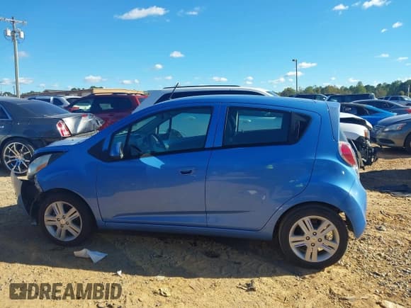 ✅ 2013 Chevrolet Spark LT • VIN: KL8CD6S97DC605890 • Лот: 43441126. Опубликован ранее на IAAI с пробегом 188 659 миль. Бесплатный доступ к архиву аукционных продаж из США и подробный отчёт об истории автомобиля на DreamBid. Изображение 14.