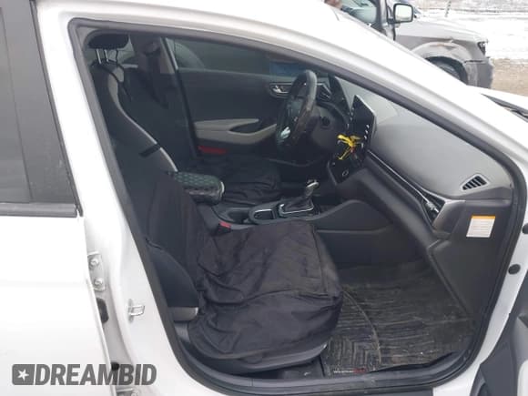 ✅ 2021 Hyundai Ioniq Blue • VIN: KMHC65LC5MU252688 • Lot: 41649851. Wystawiony na IAAI z przebiegiem 191 499 mil. Bezpłatny archiwum sprzedaży aukcyjnych z USA i szczegółowy raport historii pojazdu na DreamBid. Zdjęcie 5.