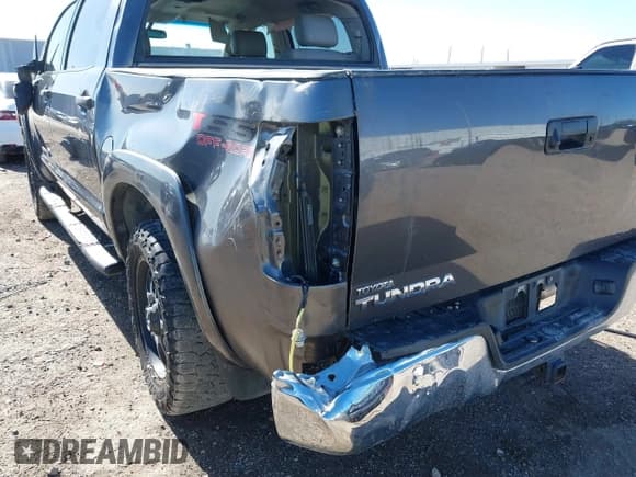 ✅ 2013 Toyota Tundra • VIN: 5TFDM5F17DX046599 • Lot: 41208111. Listed on IAAI with 162,519 mi. Free auction sales archive from the USA and detailed vehicle history report at DreamBid. Image 14.