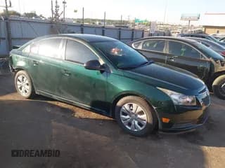 ✅ 2014 Chevrolet Cruze LS • VIN: 1G1PA5SH3E7166502 • Лот: 43341742. Опубликован ранее на IAAI с пробегом 57 306 миль. Бесплатный доступ к архиву аукционных продаж из США и подробный отчёт об истории автомобиля на DreamBid. Изображение 1.