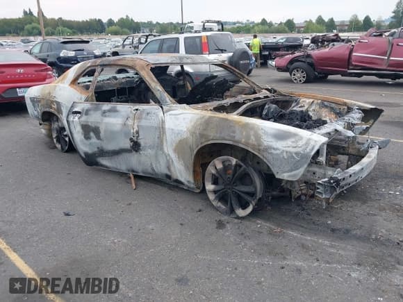 ✅ 2021 Dodge Challenger SXT • VIN: 2C3CDZGG7MH539360 • Lot: 43143790. Wystawiony na IAAI z przebiegiem Nie podano. Bezpłatny archiwum sprzedaży aukcyjnych z USA i szczegółowy raport historii pojazdu na DreamBid. Zdjęcie 1.