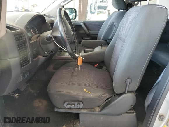 ✅ 2010 Nissan Titan SE • VIN: 1N6AA0EC0AN309103 • Лот: 67045135. Опубликован ранее на Copart с пробегом 150 101 миль. Бесплатный доступ к архиву аукционных продаж из США и подробный отчёт об истории автомобиля на DreamBid. Изображение 7.