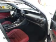 ✅ 2018 Lexus IS 350 • VIN: JTHCZ1D23J5016135 • Lot: 41408055. Wystawiony na IAAI z przebiegiem 47 862 mil. Bezpłatny archiwum sprzedaży aukcyjnych z USA i szczegółowy raport historii pojazdu na DreamBid. Zdjęcie 5.