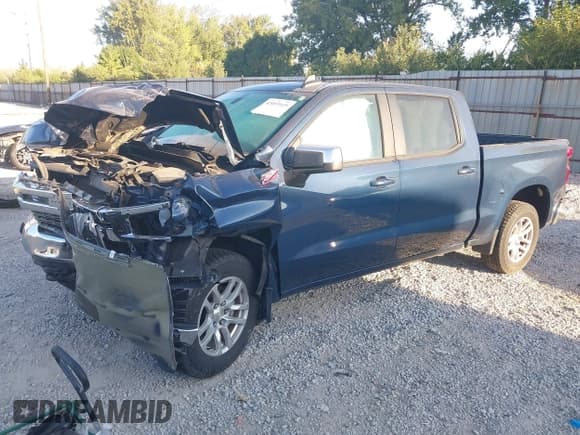 ✅ 2019 Chevrolet Silverado 1500 LT • VIN: 1GCUYDED4KZ136983 • Lot: 43057619. Wystawiony na IAAI z przebiegiem 91 824 mil. Bezpłatny archiwum sprzedaży aukcyjnych z USA i szczegółowy raport historii pojazdu na DreamBid. Zdjęcie 17.