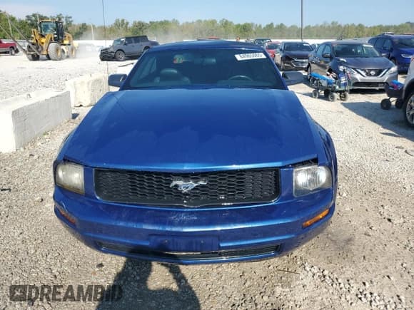 ✅ 2007 Ford Mustang Deluxe • VIN: 1ZVFT84N575368898 • Лот: 84965065. Опубликован ранее на Copart с пробегом 160 710 миль. Бесплатный доступ к архиву аукционных продаж из США и подробный отчёт об истории автомобиля на DreamBid. Изображение 5.