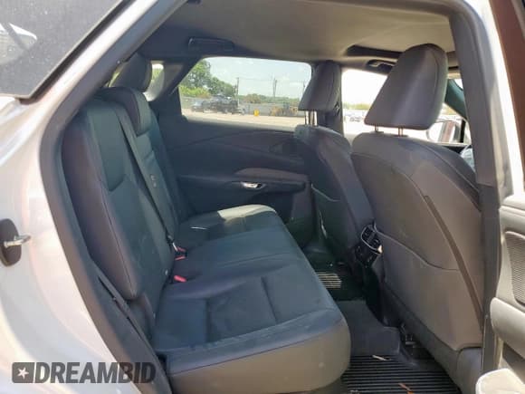 ✅ 2024 Lexus RX 350 • VIN: JTJCHMAA2R2016445 • Lot: 64365735. Wystawiony na Copart z przebiegiem 22 808 mil. Bezpłatny archiwum sprzedaży aukcyjnych z USA i szczegółowy raport historii pojazdu na DreamBid. Zdjęcie 11.