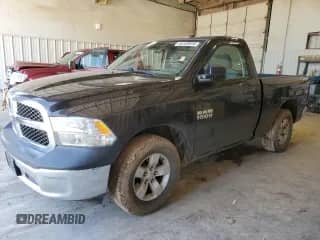 2017 Ram 1500 Tradesman z VIN 3C6JR6AGXHG504711, wystawiony jako Copart lot #55338935 z przebiegiem 93 007 mil mil oraz Szkoda całkowita • Salvage title. Historia ofert i sprzedaży dostępna na DreamBid. Obrazek 1.