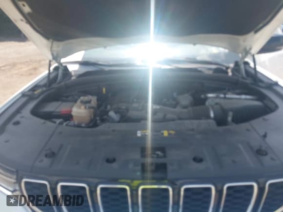 ✅ 2022 Jeep Grand Cherokee Limited • VIN: 1C4RJHBG2N8524272 • Lot: 42867241. Listed on IAAI with Not provided. Free auction sales archive from the USA and detailed vehicle history report at DreamBid. Image 10.