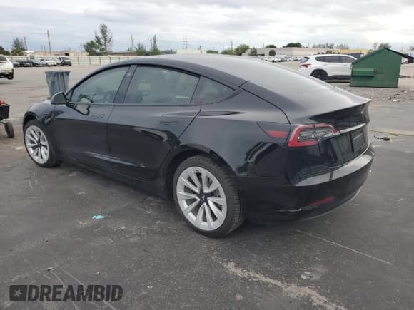 ✅ 2022 Tesla Model 3 • VIN: 5YJ3E1EA8NF342665 • Lot: 91630325. Wystawiony na Copart z przebiegiem 38 777 mil. Bezpłatny archiwum sprzedaży aukcyjnych z USA i szczegółowy raport historii pojazdu na DreamBid. Zdjęcie 2.