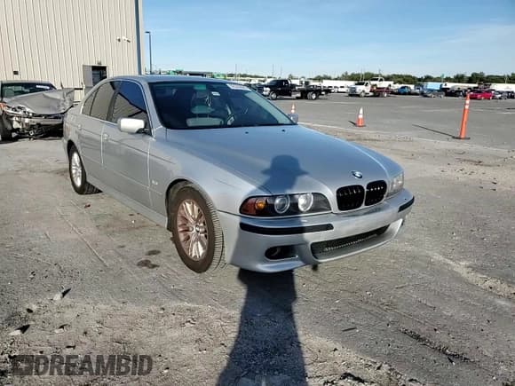 ✅ 2001 BMW 5 Series 530i • VIN: WBADT63421CF14345 • Лот: 92522885. Опубликован ранее на Copart с пробегом 277 568 миль. Бесплатный доступ к архиву аукционных продаж из США и подробный отчёт об истории автомобиля на DreamBid. Изображение 13.