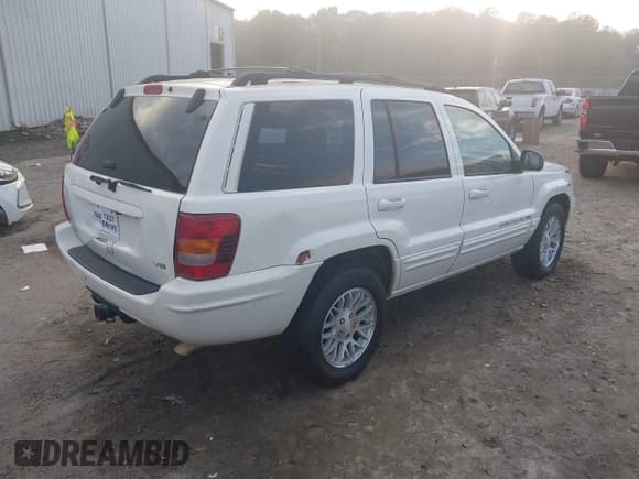 ✅ 2004 Jeep Grand Cherokee Limited • VIN: 1J4GW58NX4C206564 • Лот: 43655780. Опубликован ранее на IAAI с пробегом 166 622 миль. Бесплатный доступ к архиву аукционных продаж из США и подробный отчёт об истории автомобиля на DreamBid. Изображение 4.