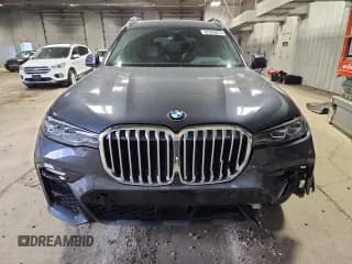 ✅ 2021 BMW X7 xDrive40i • VIN: 5UXCW2C00M9F02965 • Лот: 92995675. Опубликован ранее на Copart с пробегом 52 090 миль. Бесплатный доступ к архиву аукционных продаж из США и подробный отчёт об истории автомобиля на DreamBid. Изображение 5.
