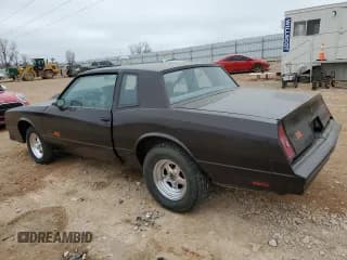 ✅ 1985 Chevrolet Monte Carlo Sport SS • VIN: 1G1GZ37G2FR216146 • Лот: 44599075. Опубликован ранее на Copart с пробегом 98 095 миль. Бесплатный доступ к архиву аукционных продаж из США и подробный отчёт об истории автомобиля на DreamBid. Изображение 2.