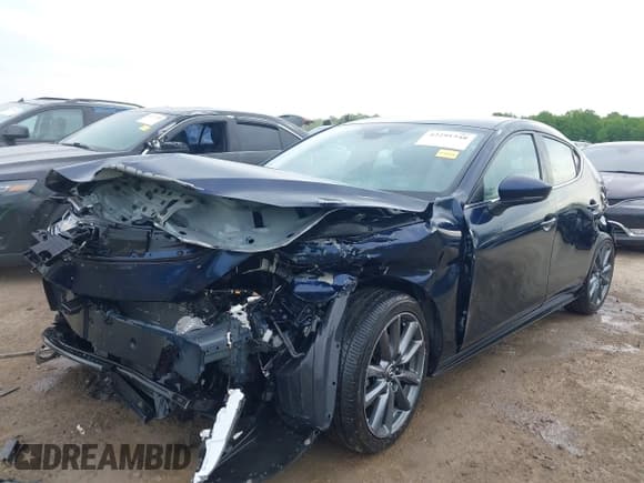 ✅ 2021 Mazda 3 Select • VIN: JM1BPBKL1M1308883 • Lot: 42291548. Listed on IAAI with 42,391 mi. Free auction sales archive from the USA and detailed vehicle history report at DreamBid. Image 2.