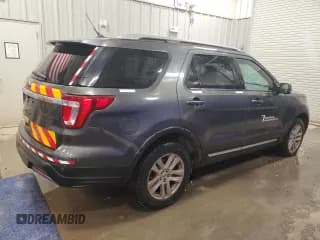 ✅ 2019 Ford Explorer XLT • VIN: 1FM5K8D86KGB26352 • Лот: 90126185. Опубликован ранее на Copart с пробегом 192 303 миль. Бесплатный доступ к архиву аукционных продаж из США и подробный отчёт об истории автомобиля на DreamBid. Изображение 3.