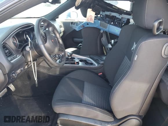 ✅ 2021 Dodge Challenger R/T Scat Pack • VIN: 2C3CDZFJ7MH662427 • Lot: 44582273. Wystawiony na Copart z przebiegiem Nie podano. Bezpłatny archiwum sprzedaży aukcyjnych z USA i szczegółowy raport historii pojazdu na DreamBid. Zdjęcie 7.