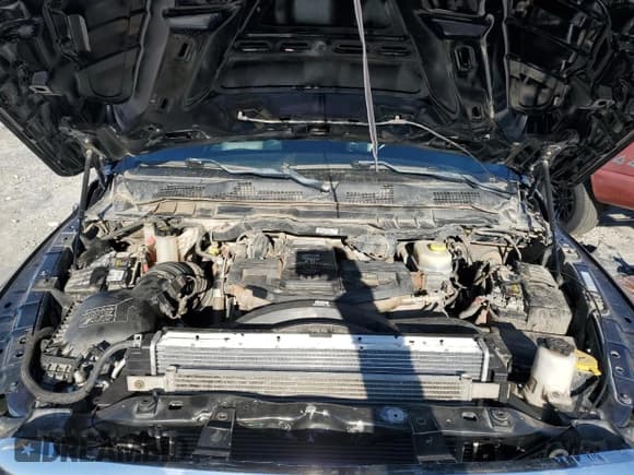 ✅ 2018 Ram 3500 Laramie • VIN: 3C63RRML5JG373731 • Lot: 41849925. Wystawiony na Copart z przebiegiem 147 461 mil. Bezpłatny archiwum sprzedaży aukcyjnych z USA i szczegółowy raport historii pojazdu na DreamBid. Zdjęcie 11.