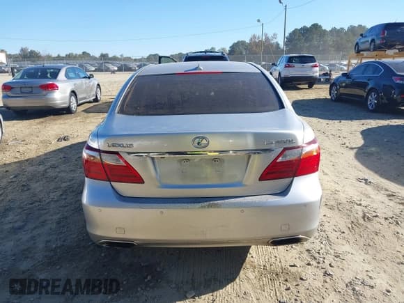 ✅ 2010 Lexus LS 460 L • VIN: JTHGL5EF0A5039898 • Lot: 43445760. Wystawiony na IAAI z przebiegiem 160 516 mil. Bezpłatny archiwum sprzedaży aukcyjnych z USA i szczegółowy raport historii pojazdu na DreamBid. Zdjęcie 17.