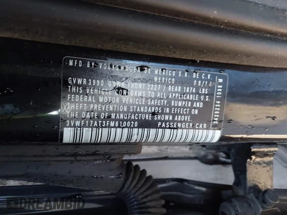 ✅ 2015 Volkswagen Beetle Fleet Edition • VIN: 3VWF17AT3FM610020 • Lot: 41714321. Wystawiony na IAAI z przebiegiem 158 381 mil. Bezpłatny archiwum sprzedaży aukcyjnych z USA i szczegółowy raport historii pojazdu na DreamBid. Zdjęcie 9.